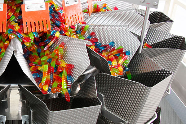 ISHIDA多头称重机器用于糖果应用